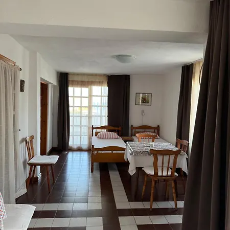 Apartament Obzor, Orkinos *