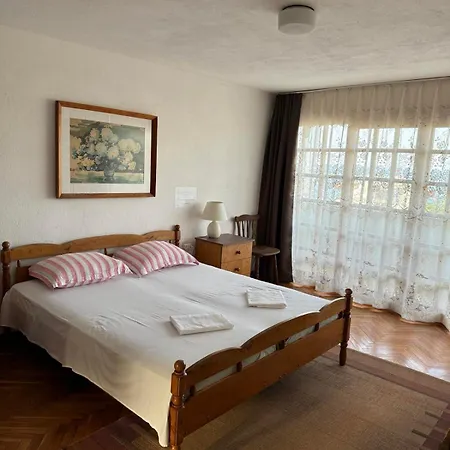 Obzor, Orkinos Apartament