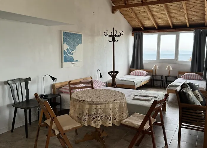 Obzor, Orkinos Apartman