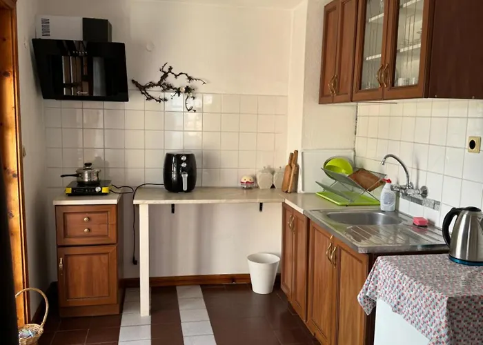 Obzor, Orkinos Apartman