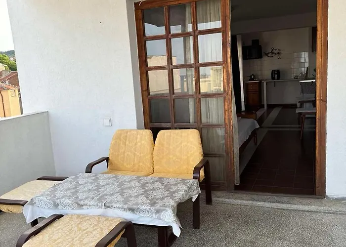 Obzor, Orkinos Apartman Obzor